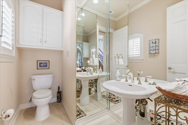 5909 Club Hill Place, Dallas, TX 75248