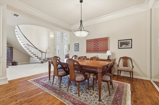 5909 Club Hill Place, Dallas, TX 75248