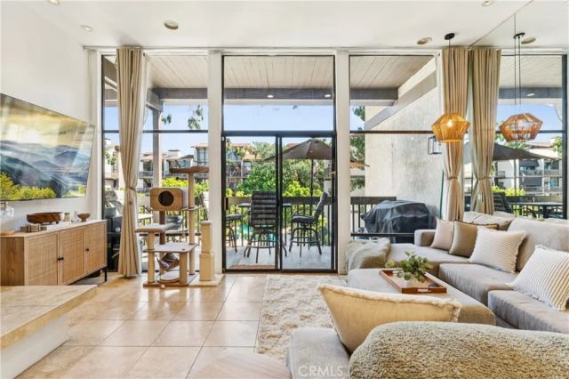 8212 Marina Pacifica North, Long Beach, CA 90803