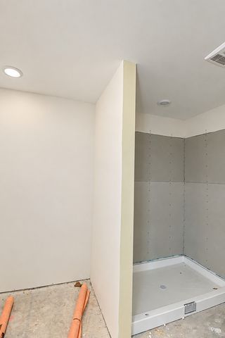 1711 Pratt Court 24166, Hoffman Estates, IL 60192