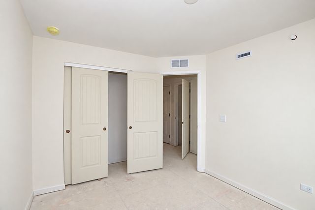 1711 Pratt Court 24166, Hoffman Estates, IL 60192