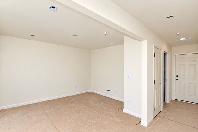 1711 Pratt Court 24166, Hoffman Estates, IL 60192