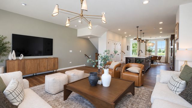 1711 Pratt Court 24166, Hoffman Estates, IL 60192