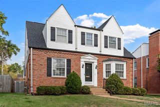 9401 Pine Avenue, St Louis, MO 63144