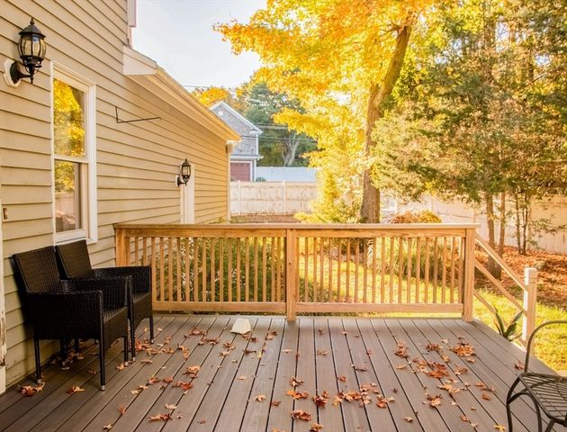 4 Robinette Rd, Stoughton, MA 02072