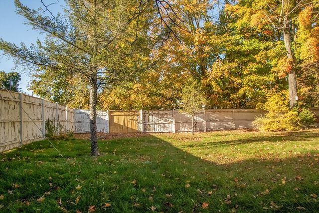 4 Robinette Rd, Stoughton, MA 02072