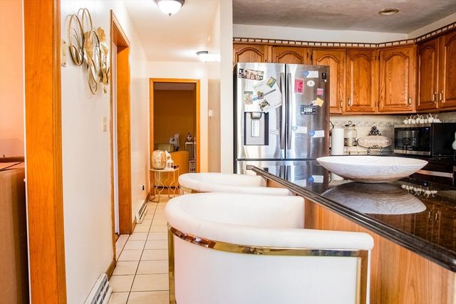 4 Robinette Rd, Stoughton, MA 02072