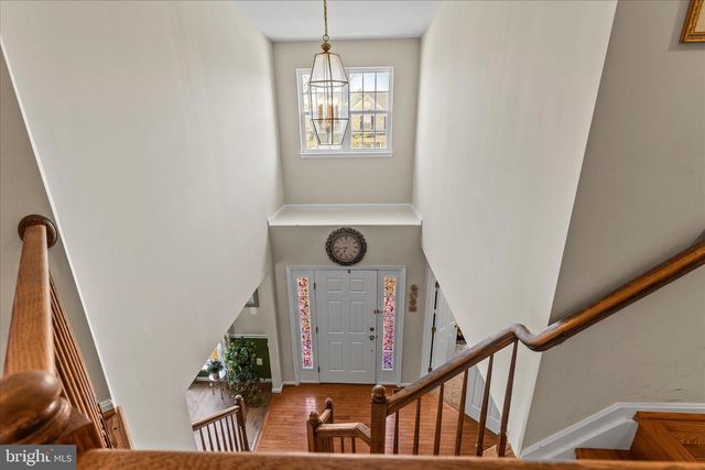 180 HUNTER CREEK DR, York, PA 17406