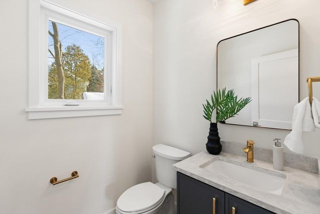 12 Brandon St, Lexington, MA 02420