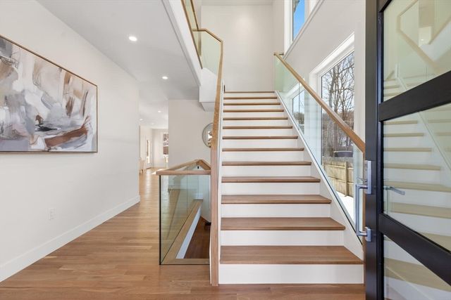 12 Brandon St, Lexington, MA 02420