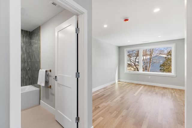 12 Brandon St, Lexington, MA 02420