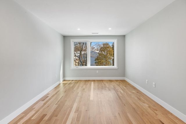 12 Brandon St, Lexington, MA 02420