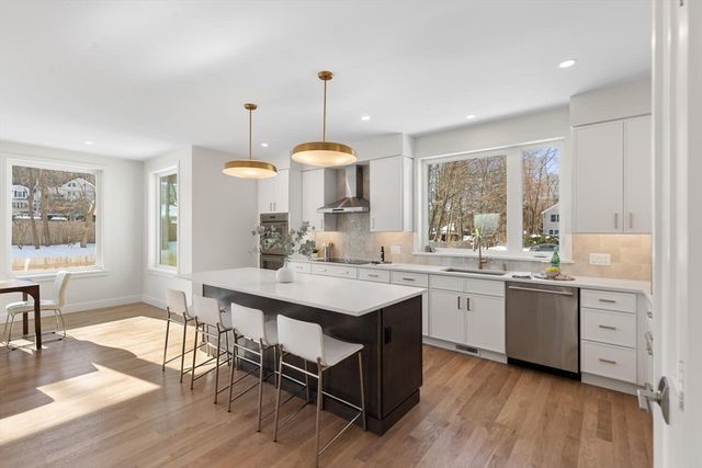 12 Brandon St, Lexington, MA 02420