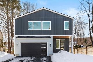 12 Brandon St, Lexington, MA 02420