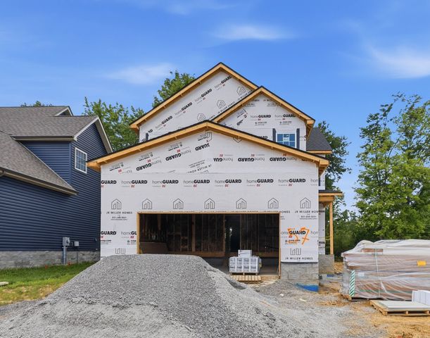 302 Switchgrass Dr, Clarksville, TN 37042