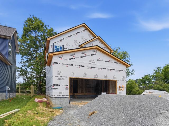 302 Switchgrass Dr, Clarksville, TN 37042