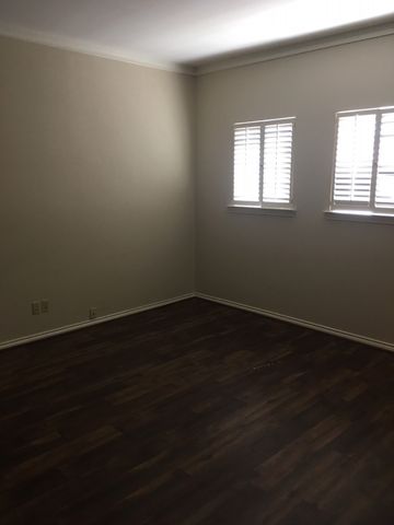 4312 Bellaire Drive S 127, Fort Worth, TX 76109