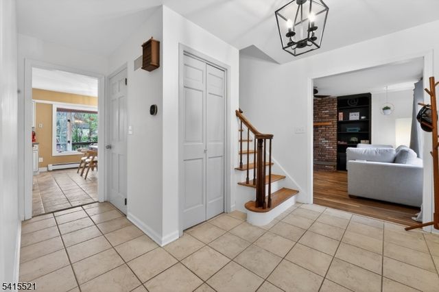 8 Telfer Dr, Vernon Twp., NJ 07418