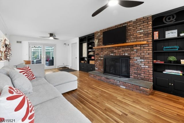 8 Telfer Dr, Vernon Twp., NJ 07418