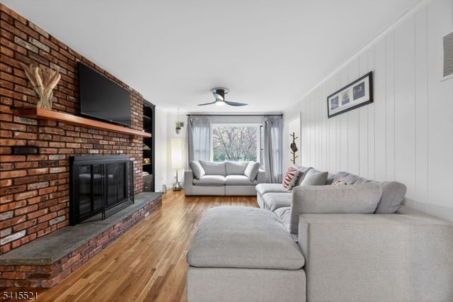 8 Telfer Dr, Vernon Twp., NJ 07418