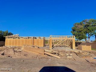 10823 Patti Jo Drive, Socorro, TX 79927