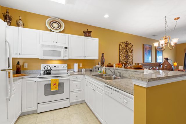 601 Hillside Dr N Apt 4122, North Myrtle Beach, SC 29582