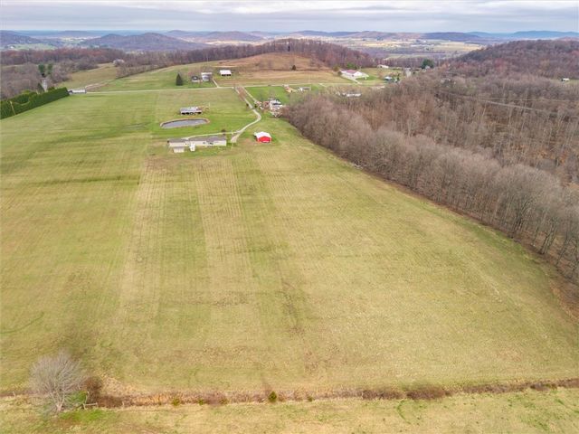 1926 Fairview Rd, Peebles, OH 45660