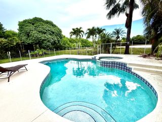 541 NW Pine Sap Place, Jensen Beach, FL 34957