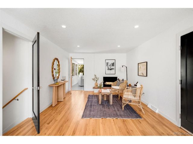 2560 Queen St, Lakewood, CO 80215