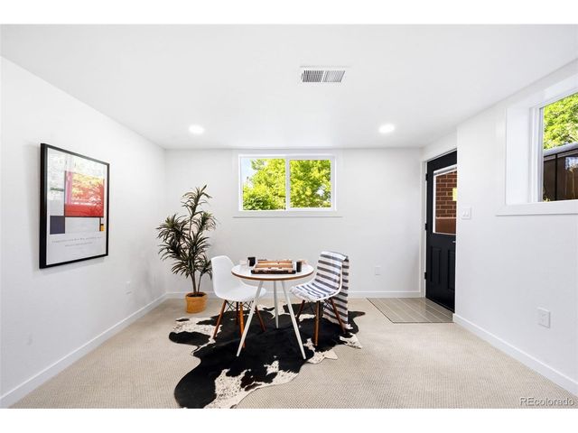 2560 Queen St, Lakewood, CO 80215