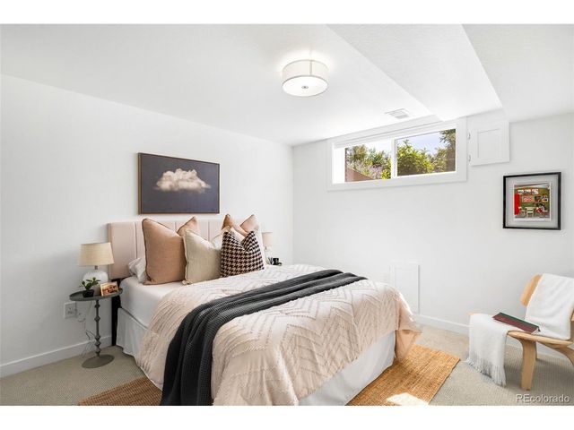 2560 Queen St, Lakewood, CO 80215