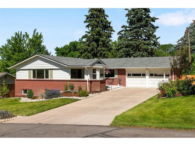 2560 Queen St, Lakewood, CO 80215