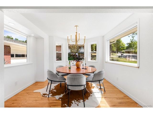 2560 Queen St, Lakewood, CO 80215