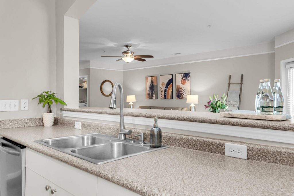 Image 11 of property listing at 2224 Egret Crest Lane, Charleston, SC 29414