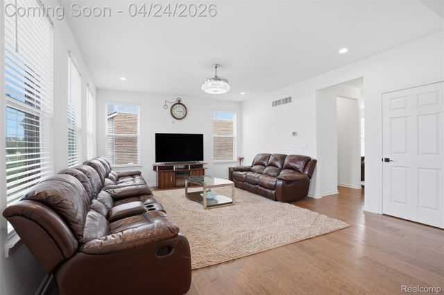 50782 Ross Street, Canton Charter Township, MI 48187