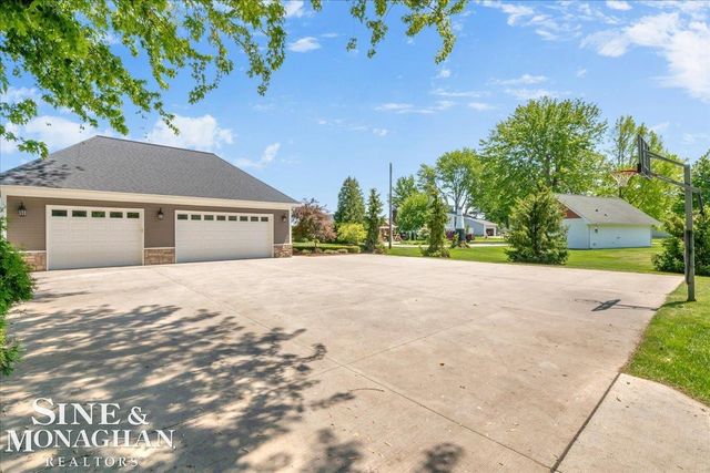 9377 River Road, Clay Twp, MI 48001