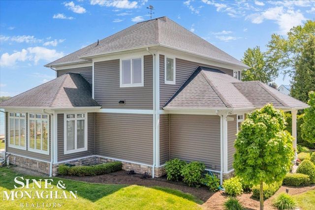 9377 River Road, Clay Twp, MI 48001
