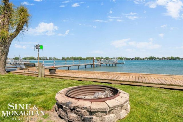 9377 River Road, Clay Twp, MI 48001