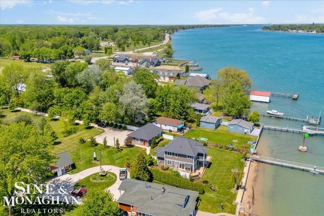 9377 River Road, Clay Twp, MI 48001