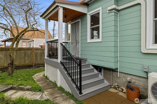 1211 S 17th Street, Tacoma, WA 98405