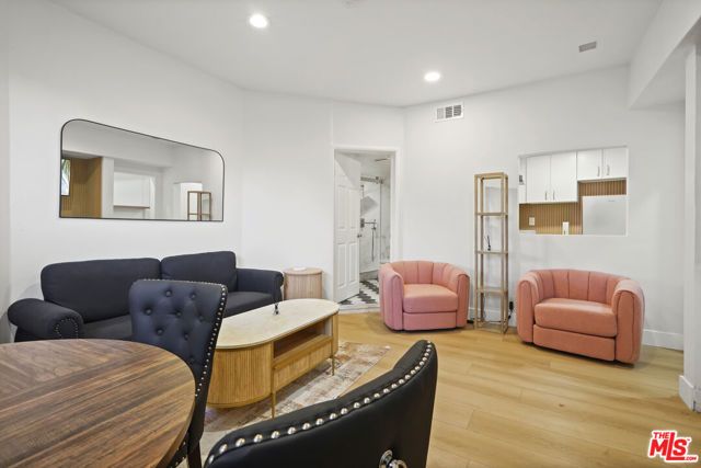 2258 Gloaming Way, Beverly Hills, CA 90210