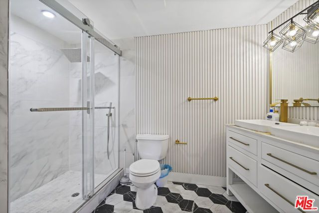 2258 Gloaming Way, Beverly Hills, CA 90210