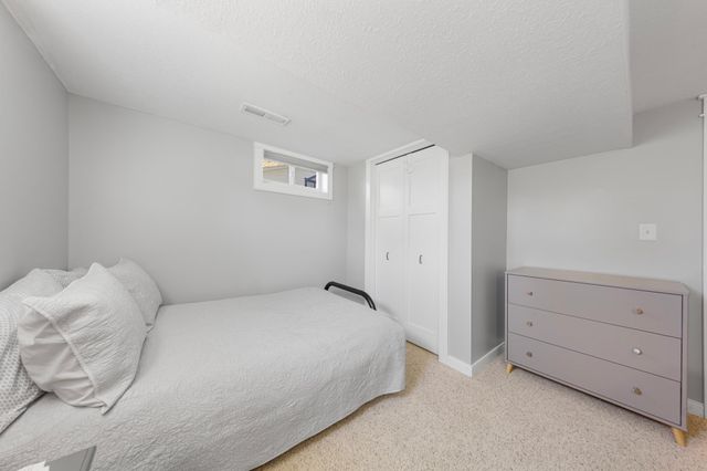 20 Mitchell Drive, Faribault, MN 55021