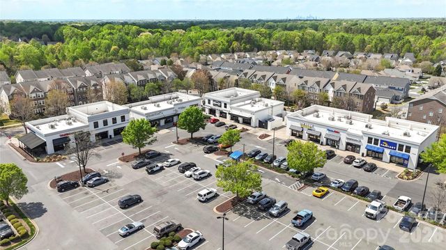 6140 Volte Drive, Charlotte, NC 28227