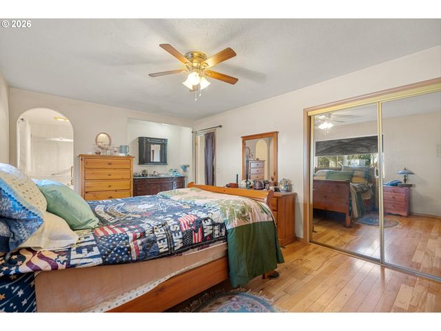 2672 COLUMBIA Blvd, St Helens, OR 97051