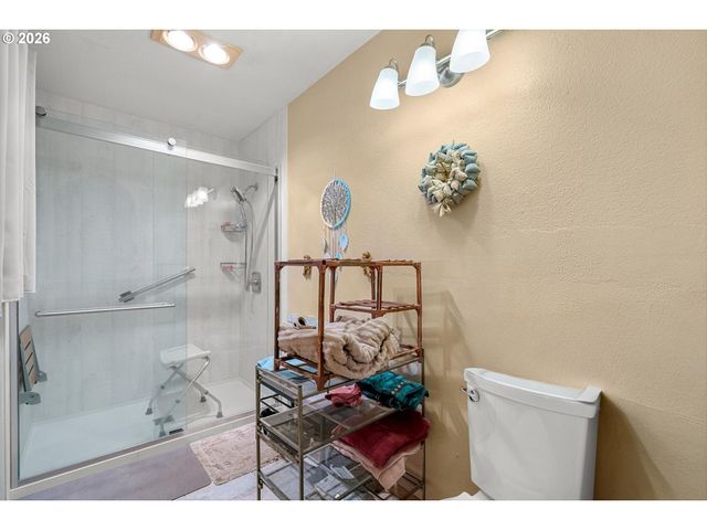 2672 COLUMBIA Blvd, St Helens, OR 97051