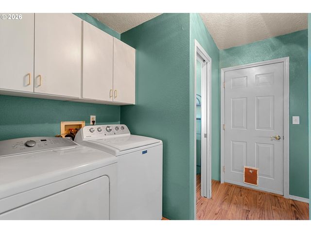 2672 COLUMBIA Blvd, St Helens, OR 97051