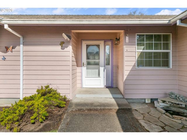 2672 COLUMBIA Blvd, St Helens, OR 97051