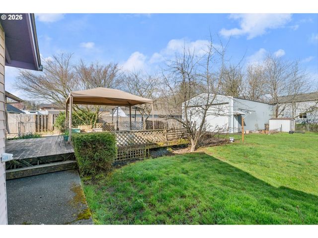 2672 COLUMBIA Blvd, St Helens, OR 97051