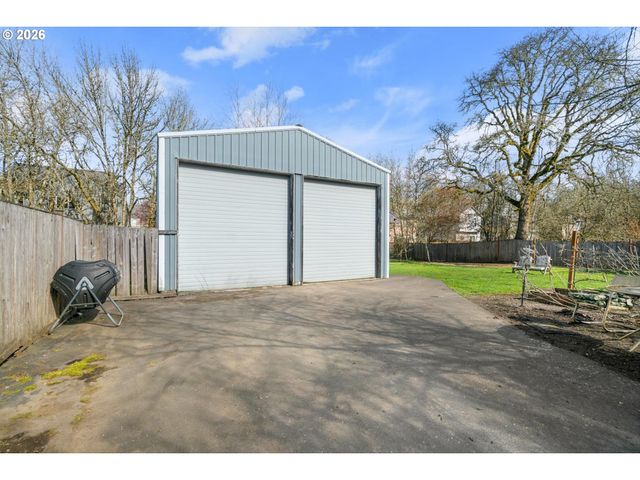 2672 COLUMBIA Blvd, St Helens, OR 97051